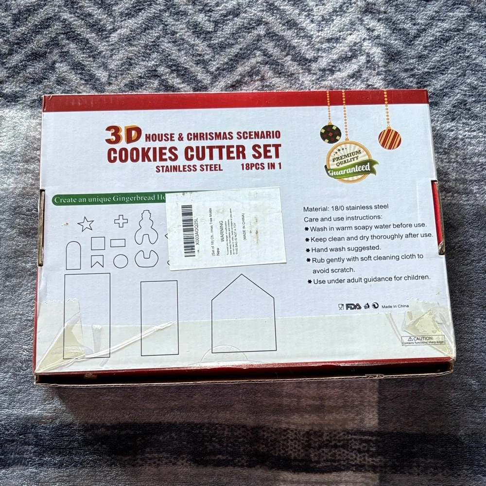 Festive 3D House & Christmas Cookie Cutter Set